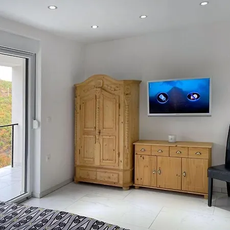 White Pearl Diamond Villa *