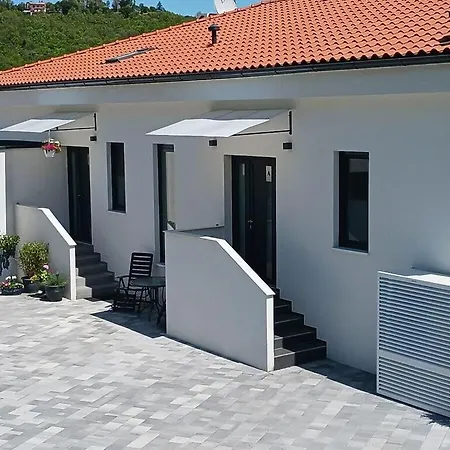 White Pearl Diamond Opatija