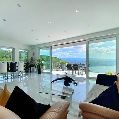 White Pearl Diamond فيلة