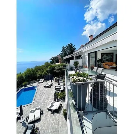 White Pearl Diamond أوباتيا